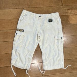 White Da-Nang Bermuda shorts